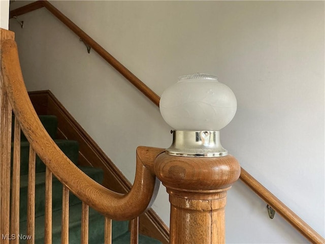 136 High St SE, Canal Fulton, OH 44614 - detailed view