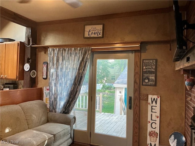 136 High St SE, Canal Fulton, OH 44614 - view of doorway