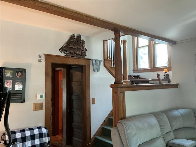 136 High St SE, Canal Fulton, OH 44614 - view of staircase