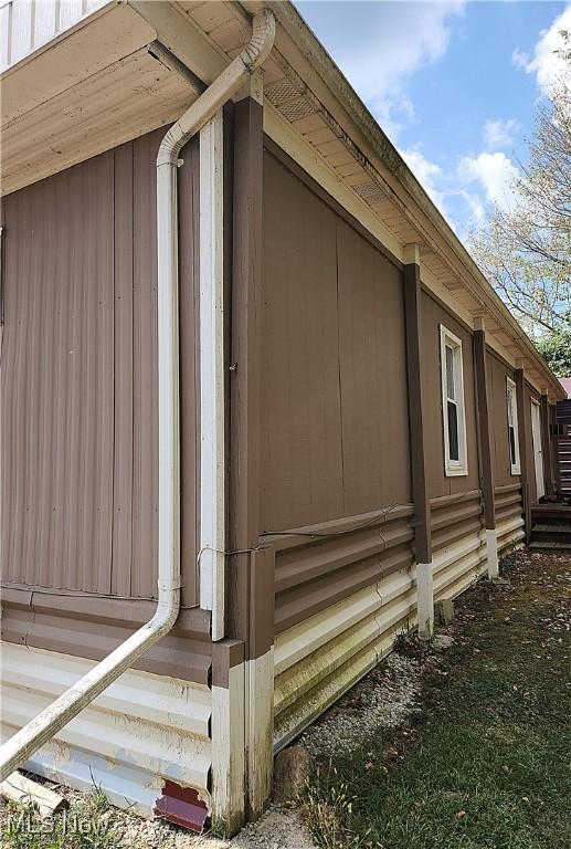 23516 Hideaway Dr, Senecaville, OH 43780 - view of home's exterior featuring entry steps