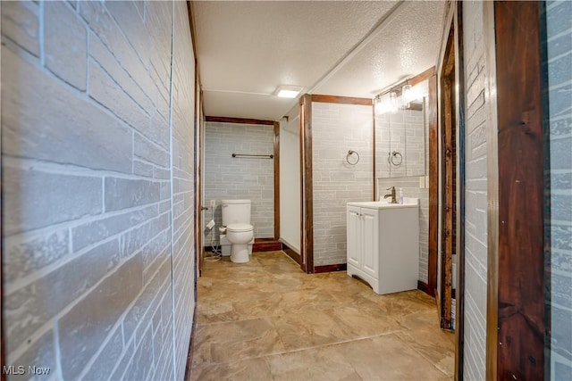 719 Pomeroy Pike, Belpre, OH 45714 - full bath featuring vanity and toilet
