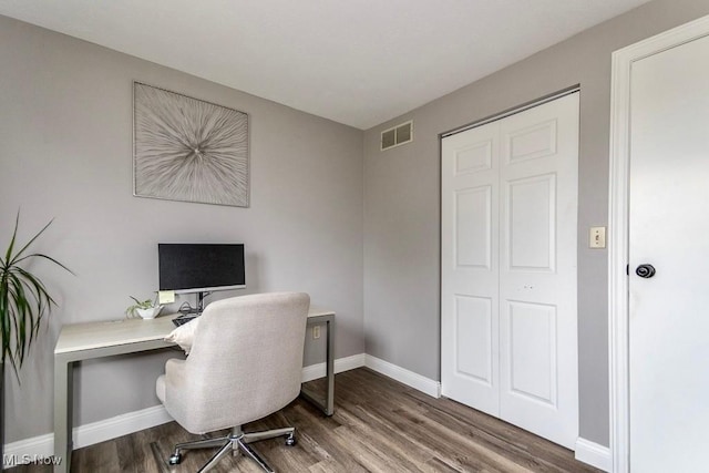1657 Kasserine Ct, Twinsburg, OH 44087 - office with wood finished floors and baseboards