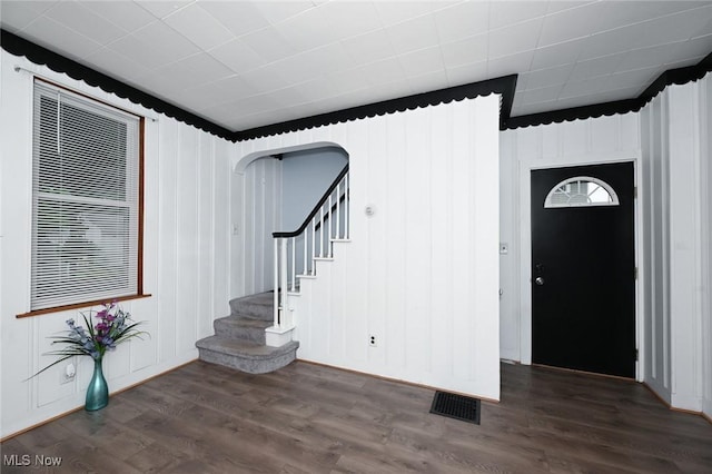 858 11th St NE, Massillon, OH 44646 - entryway with wood finished floors and stairs