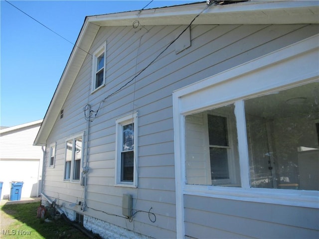 1053 Eaglewood Dr, Willoughby, OH 44094 - photo 2