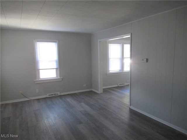 1053 Eaglewood Dr, Willoughby, OH 44094 - photo 10