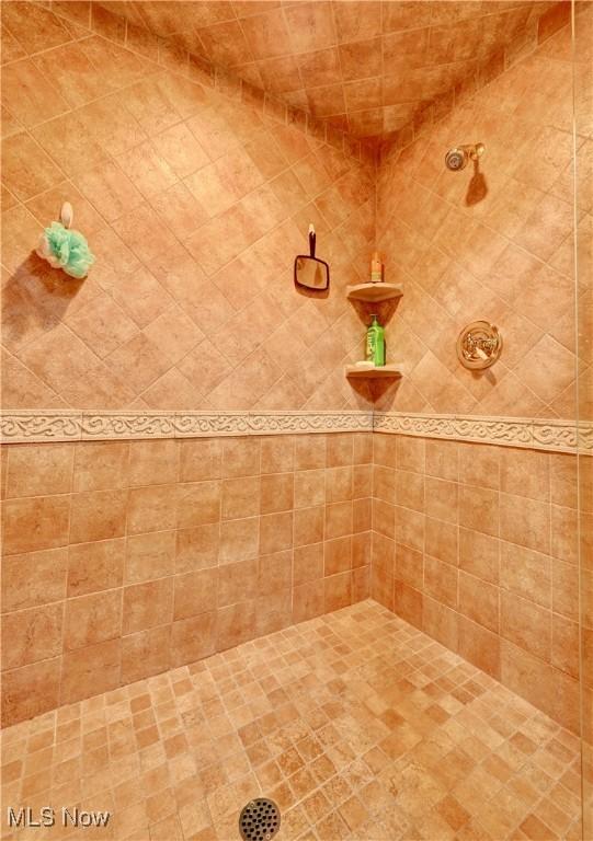 1296 Russell Dr, Bolivar, OH 44612 - photo 24