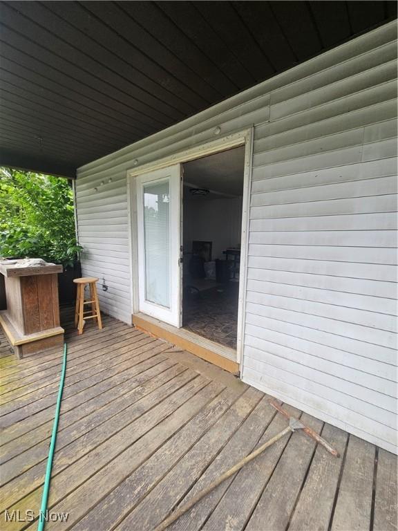 6270 Fairview Rd, Austintown, OH 44515 - view of wooden terrace