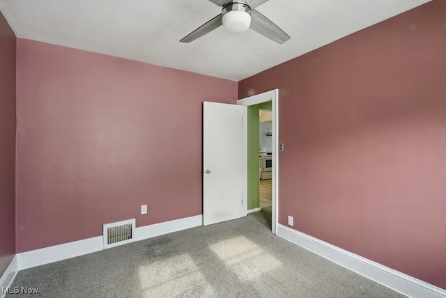 447 Allenford St, Akron, OH 44314 - carpeted spare room featuring a ceiling fan and baseboards