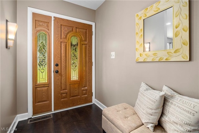 12145 The Blfs, Strongsville, OH 44136 - entryway with baseboards