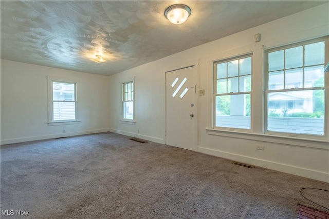 996 Peerless Ave, Akron, OH 44320 - carpeted foyer with baseboards