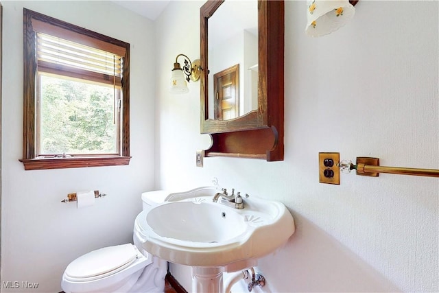 5864 State Route 213, Toronto, OH 43964 - half bath featuring toilet