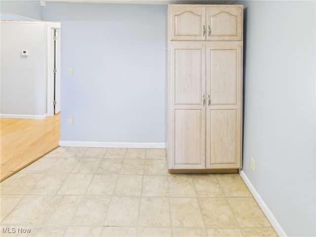1317 Crescent St, Parkersburg, WV 26101 - unfurnished bedroom featuring baseboards