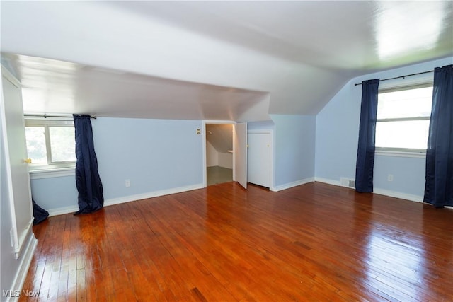 260 Morgan, Oberlin, OH 44074 - bonus room featuring vaulted ceiling and hardwood / wood-style flooring