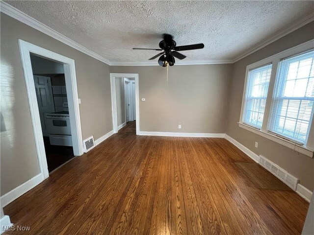3638 Glencairn Rd, Shaker Heights, OH 44122 - photo 21