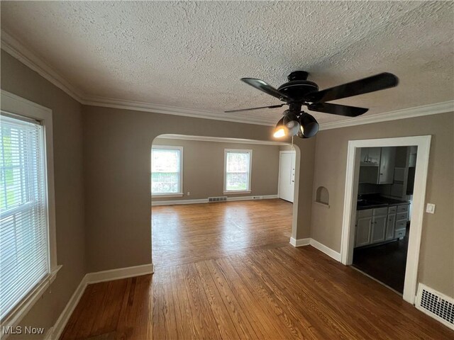 3638 Glencairn Rd, Shaker Heights, OH 44122 - photo 22