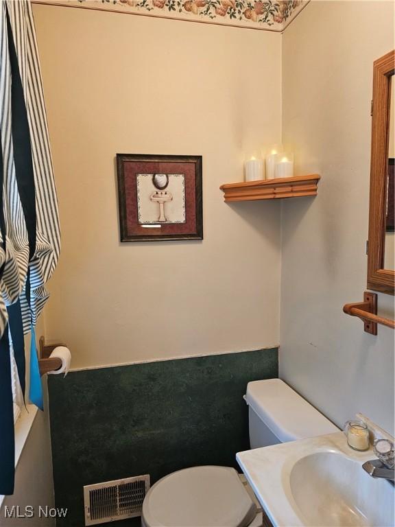 145 Edgewood Dr, Berea, OH 44017 - half bath with toilet
