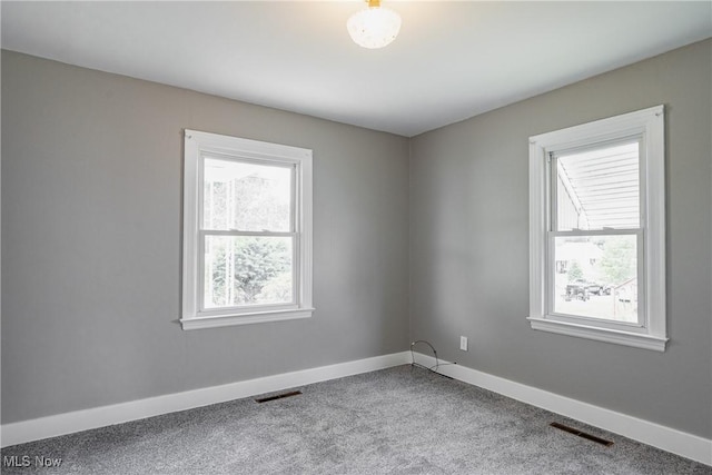 3606 Liberty St, Parkersburg, WV 26104 - carpeted empty room featuring baseboards