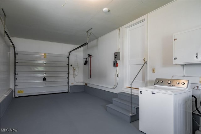 3606 Liberty St, Parkersburg, WV 26104 - garage featuring washer / clothes dryer
