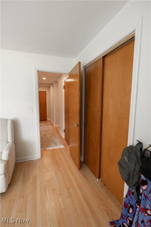 320 Brookfield Ave, Boardman, OH 44512 - hall featuring light wood-style flooring