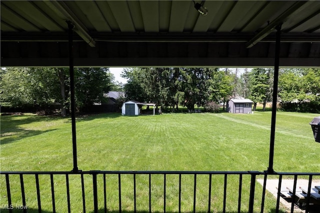 320 Brookfield Ave, Boardman, OH 44512 - view of yard featuring a storage unit