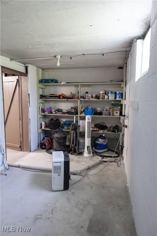 320 Brookfield Ave, Boardman, OH 44512 - view of garage