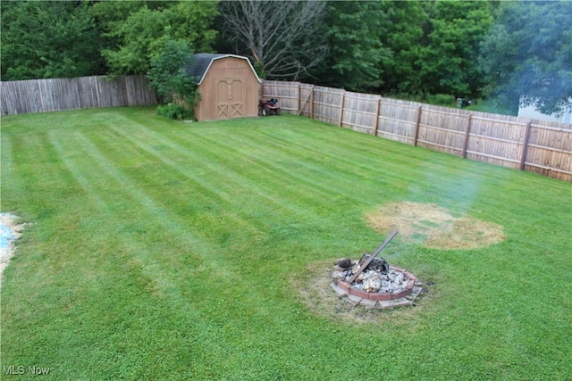 2869 Wexford Blvd, Stow, OH 44224 - fenced backyard with a shed