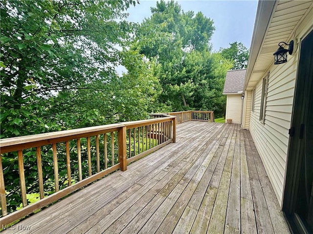 29123 Ridge Rd, Wickliffe, OH 44092 - view of wooden deck