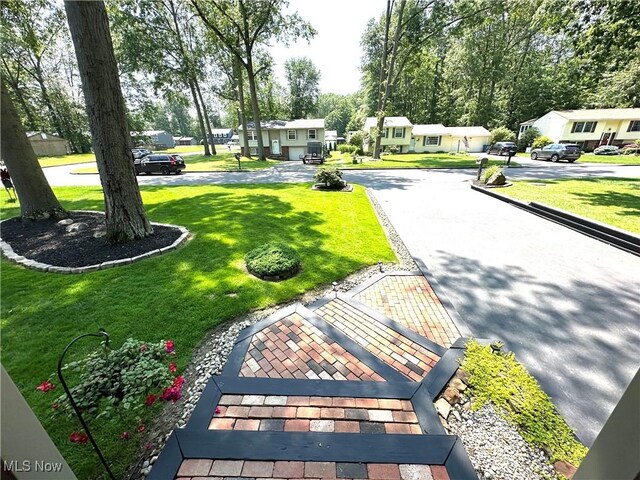 132 Dennis Dr, Cortland, OH 44410 - view of property's community featuring a residential view and a lawn