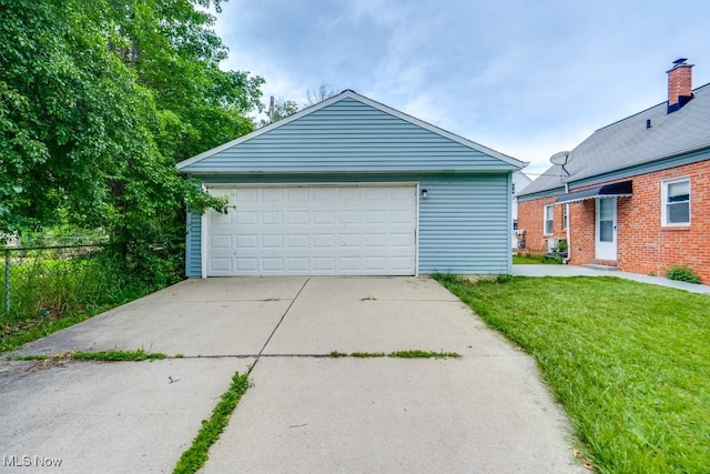 640 E 261st St, Euclid, OH 44132 - view of detached garage