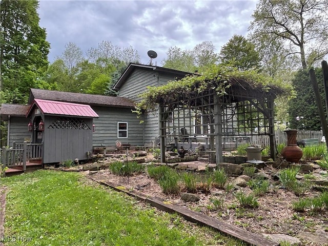 38474 Longs Crossing Rd, Leetonia, OH 44431 - back of house with a storage unit