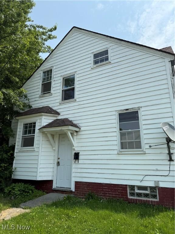 10401 Grace Ave, Garfield Heights, OH 44125 - photo 3