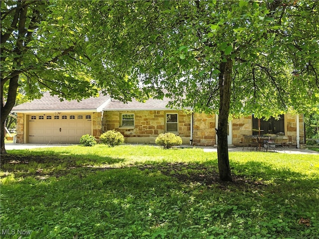 5540 Wickley Ln, Bedford Heights, OH 44146 - photo 1