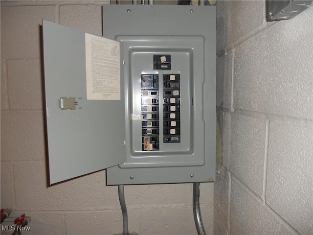 374 Clarmont Rd, Willowick, OH 44095 - utilities featuring electric panel
