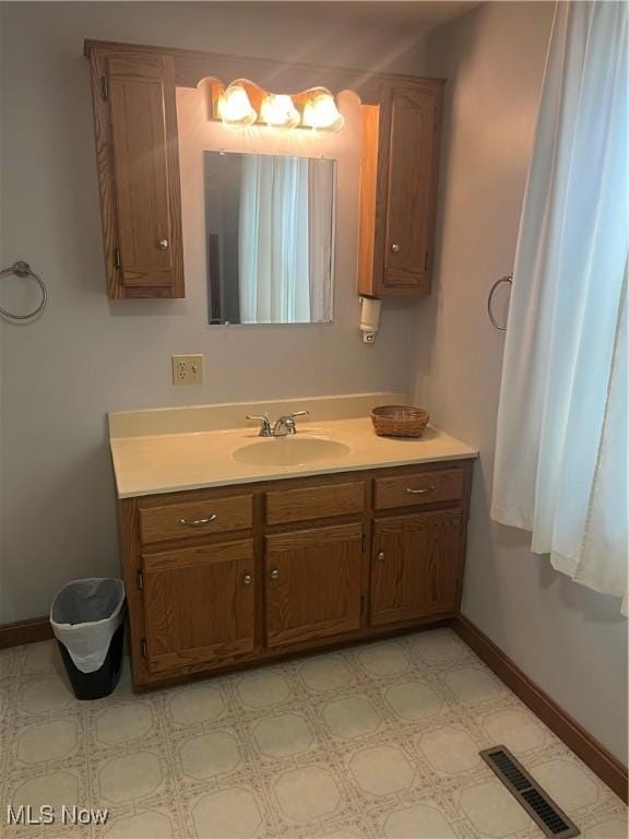 203 Marion St, Marietta, OH 45750 - photo 12