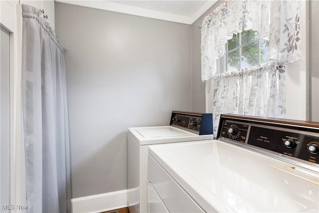 119 5th St SW, Strasburg, OH 44680 - laundry area with independent washer and dryer