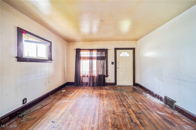 10012 Greenview Ave, Garfield Heights, OH 44125 - photo 8