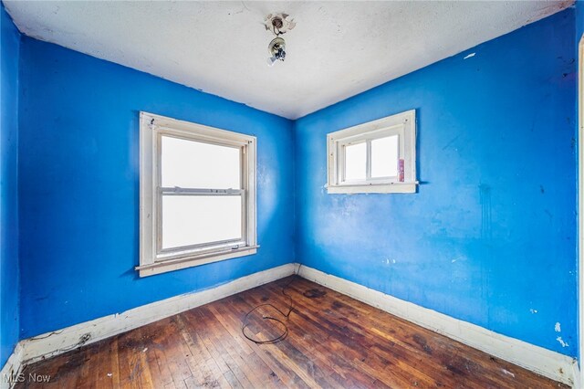 10012 Greenview Ave, Garfield Heights, OH 44125 - photo 27