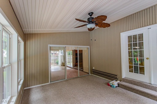 449 Westchester Dr SE, Warren, OH 44484 - unfurnished sunroom featuring a ceiling fan and lofted ceiling
