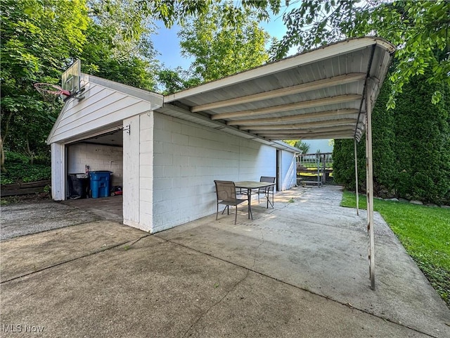 101 Ridgeway St, Struthers, OH 44471 - view of vehicle parking featuring a garage