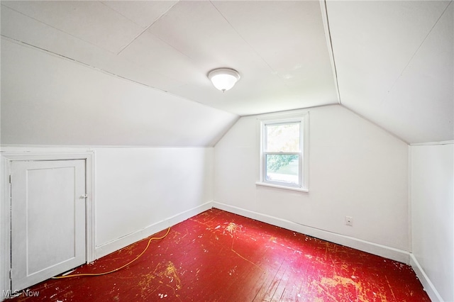 6136 Lake Rd W, Ashtabula, OH 44004 - bonus room featuring lofted ceiling and baseboards