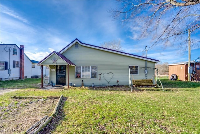 27901 State Route 30, Kensington, OH 44427 - back of house with a lawn
