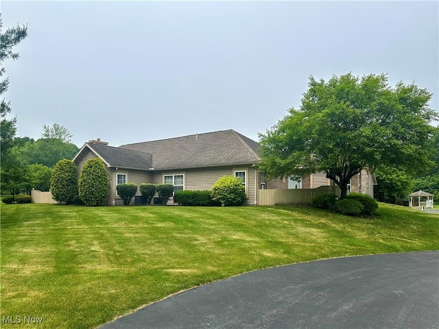 203 Willow Brook Dr NE, Warren, OH 44483 - view of front of house featuring a chimney