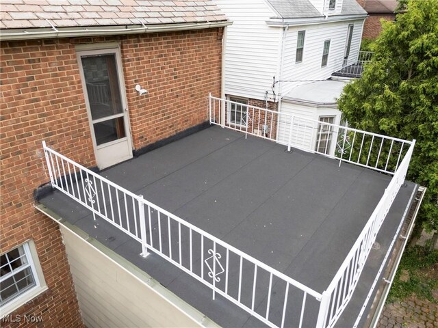 3846 Washington Blvd, University Heights, OH 44118 - view of wooden terrace