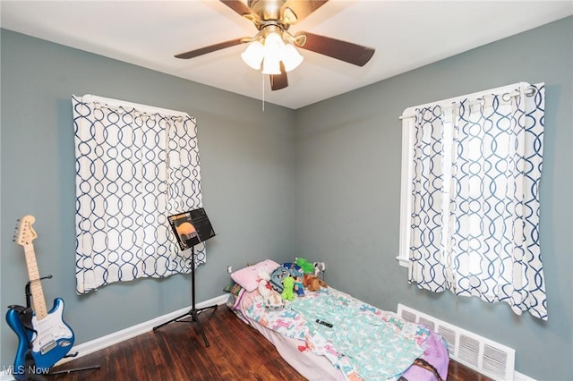 13112 Shady Oak Blvd, Garfield Heights, OH 44125 - bedroom featuring wood finished floors and ceiling fan