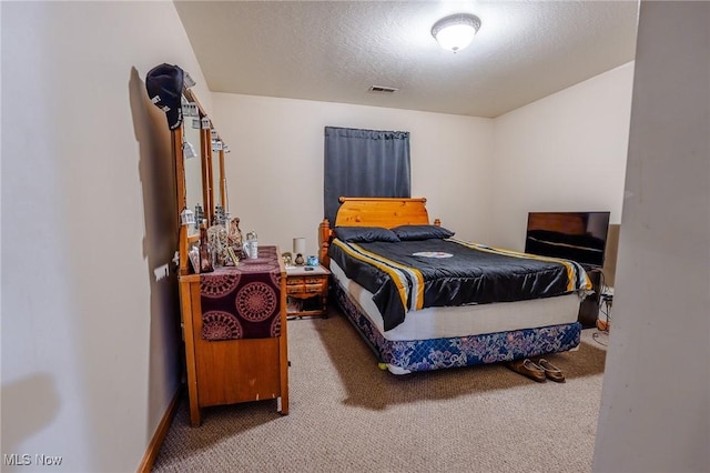 412 SW Weber Ave, Strasburg, OH 44680 - carpeted bedroom featuring a textured ceiling