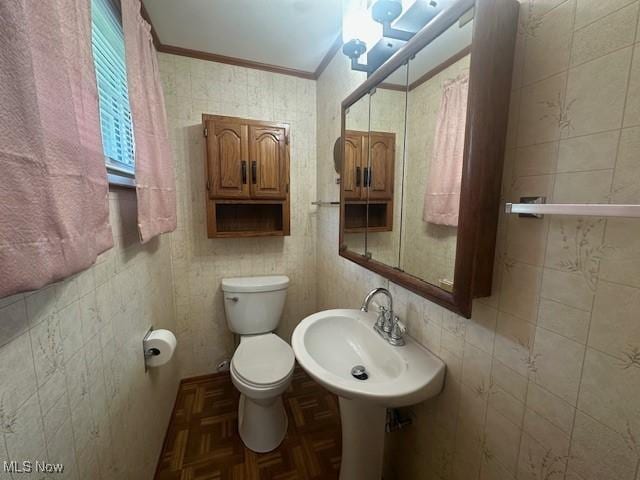188 Court St, Follansbee, WV 26037 - bathroom with toilet and crown molding