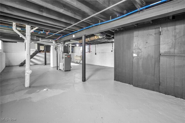851 E 131st St, Cleveland, OH 44108 - photo 25