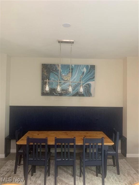 982 Day St, Conneaut, OH 44030 - dining room with baseboards