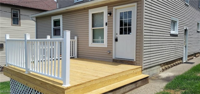 215 N 10th St, Cambridge, OH 43725 - view of wooden deck
