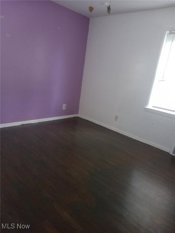 13681 Shady Oak Blvd, Garfield Heights, OH 44125 - photo 2